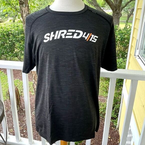 Lululemon Vented T Shirt with graphic design. Charcoal. Size XL - Picture 1 of 5